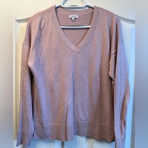 Reitmans V-Neck Light Sweater
